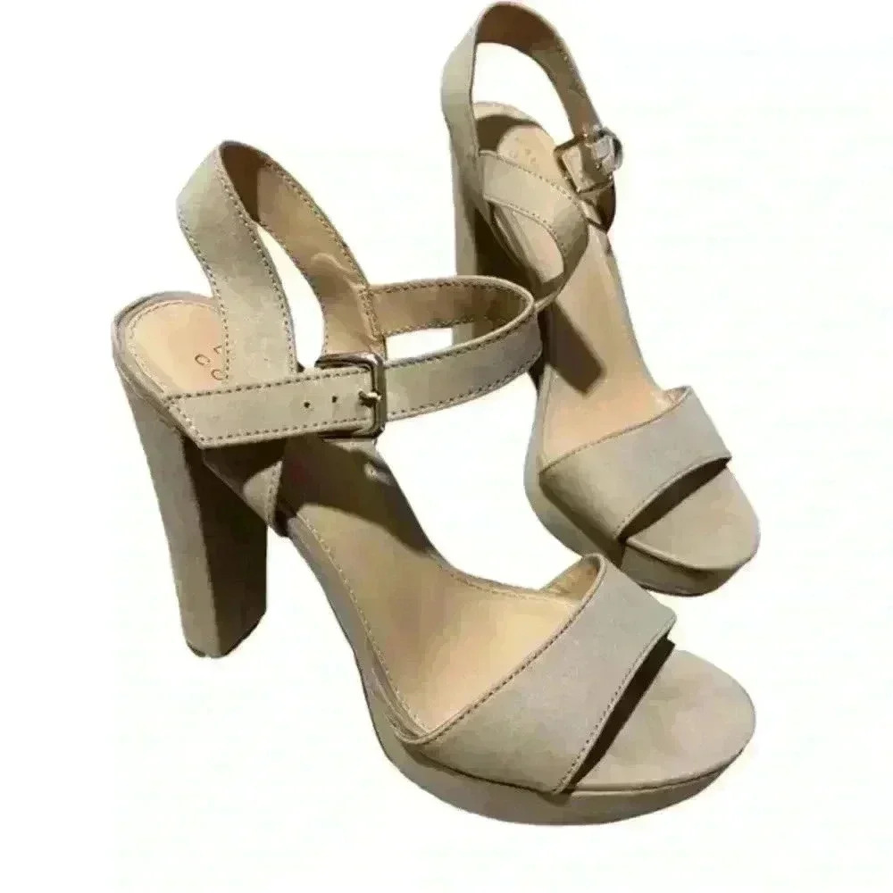Lauren Conrad Tan Suede‎ Chunky Heels, 10